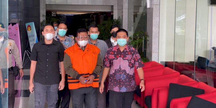 Walikota Tanjungbalai. M. Syahrial kenakan rompi oranye khas tahanan KPK karena diduga suap oknum penyidik KPK/RMOL