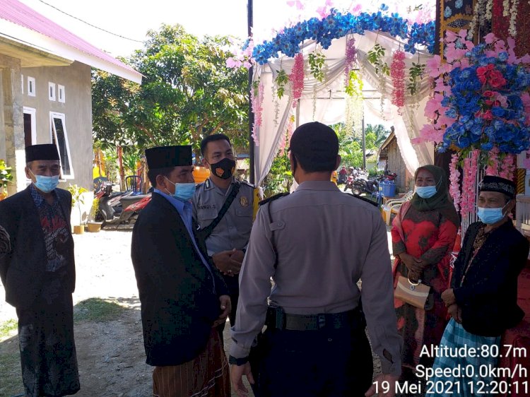 Pesta pernikahan di kelurahan Kayu Kunyit/ist