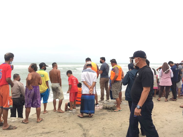 Pencarian korban tenggelam di pantai berkas Kota Bengkulu/RMOLBengkulu