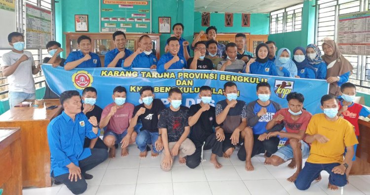KNPI BS bersama Karang Taruna Provinsi saat berkunjung di Desa Suka Maju/RMOLBengkulu