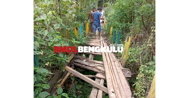 Kondiai jembatan gantung di Desa Ajai Siang/RMOLBengkulu