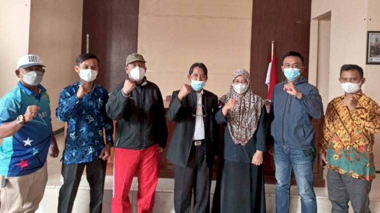 Nampak Kontingen Bengkulu Dilepas Oleh Pejabat Dispora Provinsi Bengkulu Sebelum Keberangkatan Menuju Jakarta