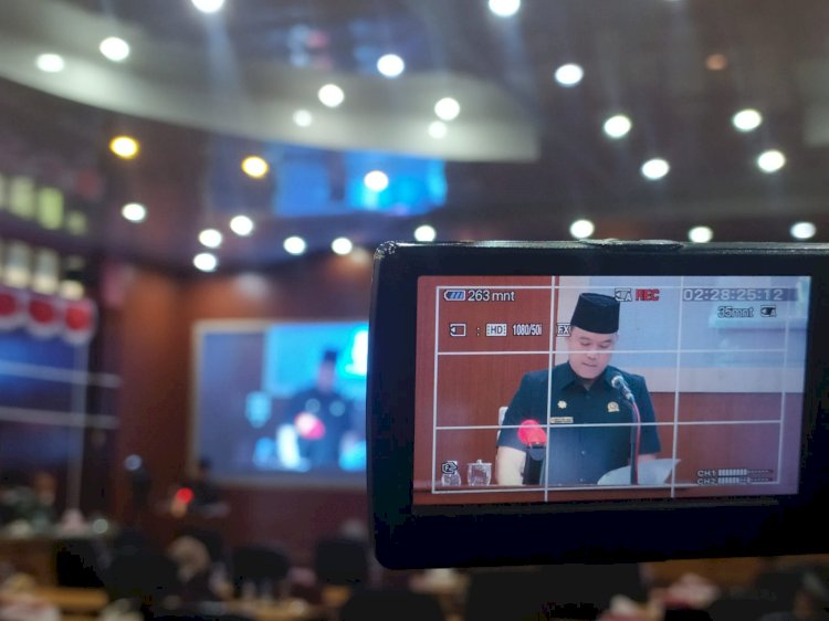 Jubir Fraksi Persatuan Perjuangan DPRD Kota Bengkulu, Ariyono Gumay Saat Membacakan Pandangan Fraksi Atas Nota Keuangan Raperda Kota Bengkulu Tahun 2022/RMOLBengkulu