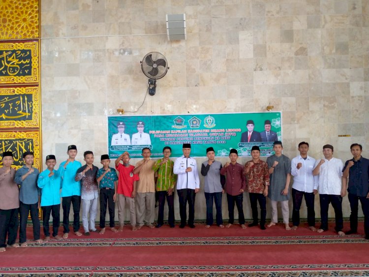 Bupati Rejang Lebong, Drs Syamsul Effendi MM saat bersama peserta MTQ Rejang Lebong/RMOLBengkulu