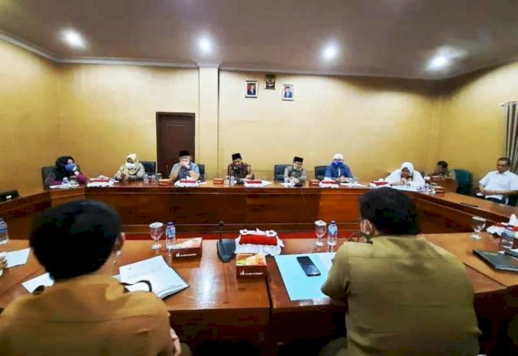 Hearing Komisi III DPRD Kota Bersama Pejabat Dispangtan/RMOLBengkulu