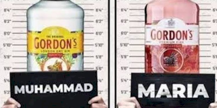Promo Holywings yang memancing reaksi umat Islam karena menuliskan Muhammad ke botol alkohol/Repro