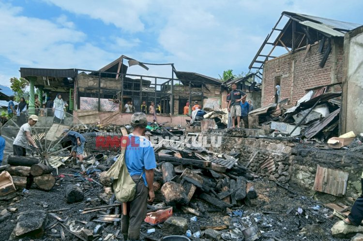 Tampak bangunan rumah para korban ludes terbakar di Kelurahan Mubai/RMOLBengkulu