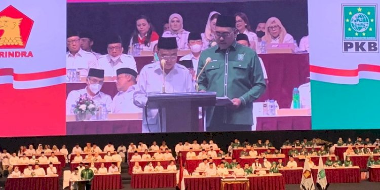 Ketua Harian DPP Gerindra, Sufmi Dasco dan Wakil Ketua Umum PKB, Jazilul Fawaid membacakan poin kesepakatan secara bergantian/RMOL