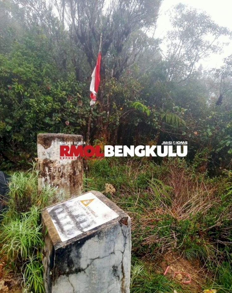 Patok Perbatasan Kabupaten Lebong, Bengkulu dan Kabupaten Merangin, Jambi/Ist