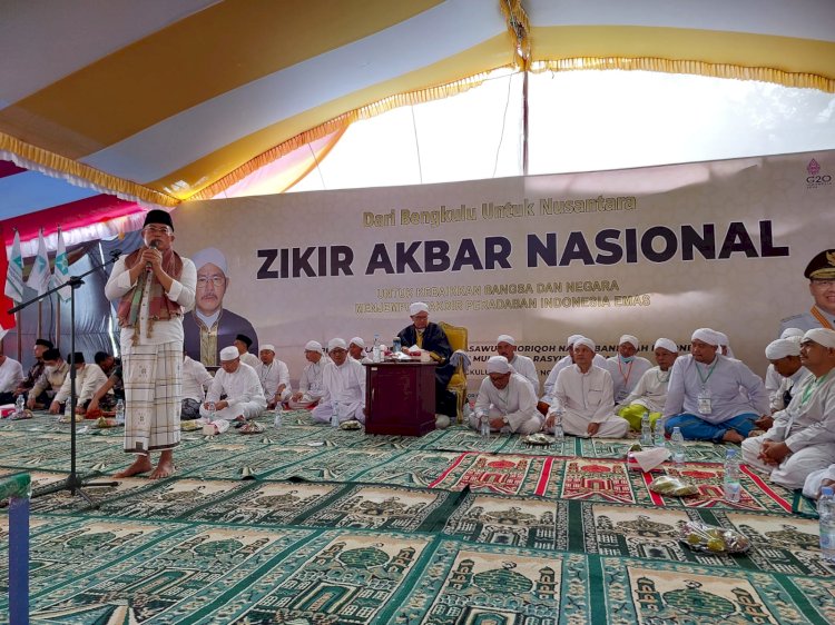 Gusnan Mulyadi saat menyampaikan sambutannya pada acara ZAN yang dihadiri ribuan jemaah/RMOLBengkulu