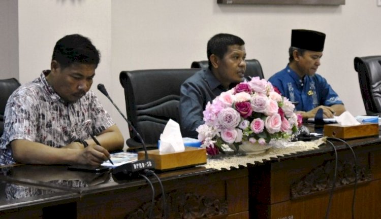 Bapemperda DPRD Provinsi Bengkulu saat Konsultasi dengan DPRD Provinsi Sumatera Barat.