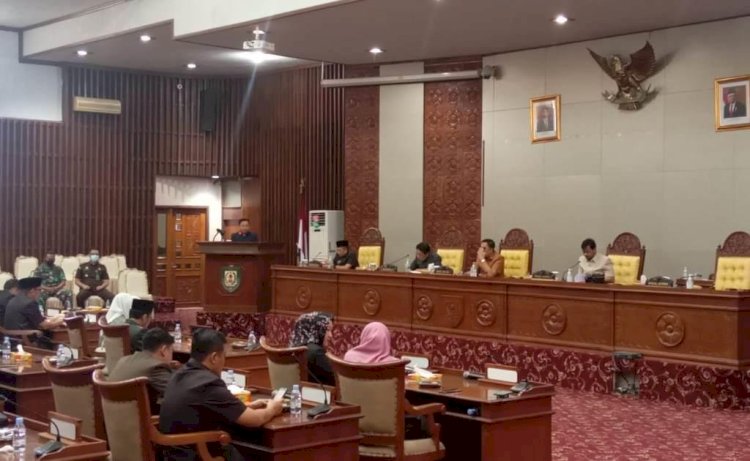Laporan hasil reses disampaikan juru bicara ketua komisi I DPRD provinsi Bengkulu, Dempo Xler