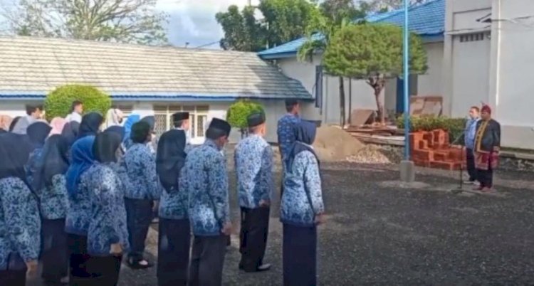 Pegawai DKP Saat Ikuti Upacara HUT Provinsi Bengkulu Ke-54/RMOLBengkulu