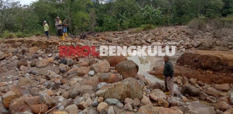 Tanggul Sabo Jebol di Desa Bungin Kecamatan Bingin Kuning/RMOLBengkulu