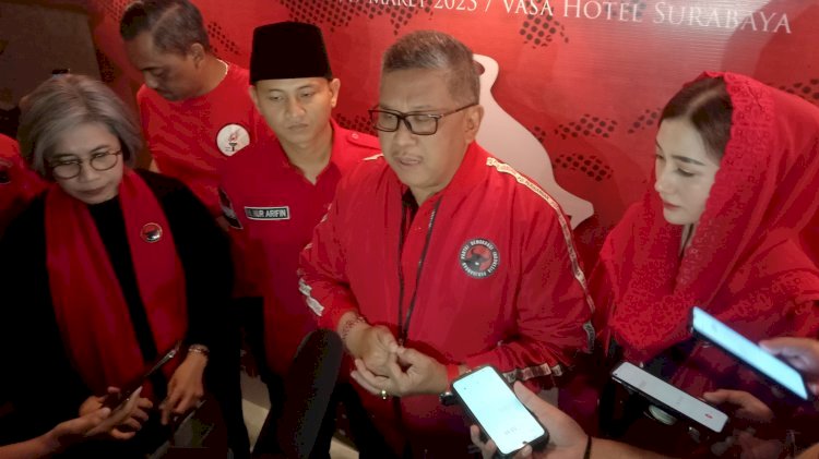 Sekjen PDIP Hasto Kristiyanto saat di Surabaya