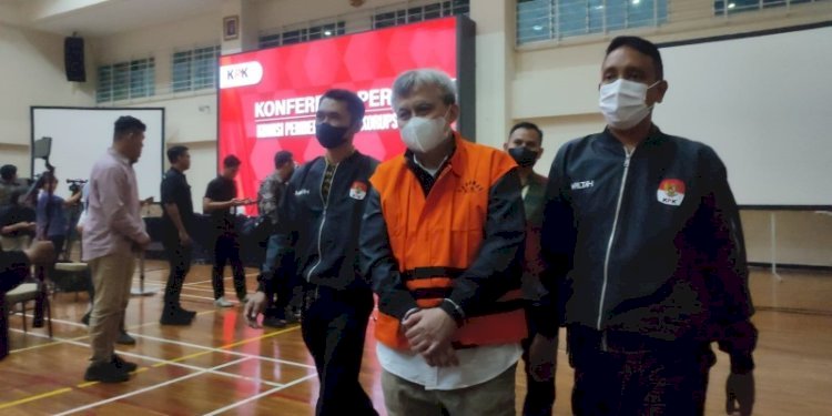 Dirut PT Amarta Karya (AK), Catur Prabowo kenakan rompi oranye khas tahanan KPK/RMOL