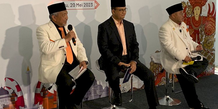 Presiden PKS Ahmad Syaikhu menyampaikan keterangan pers usai acara milad ke-21 PKS di Istora Senayan, Jakarta/RMOL