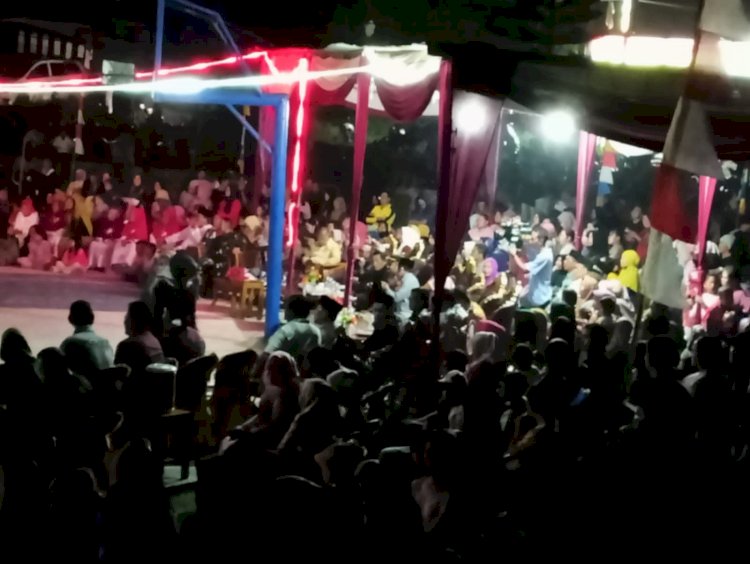 Tampak ribuan warga menghadiri hiburan malam puncak HUT RI ke-78 di Kelurahan Tanjung/Ist