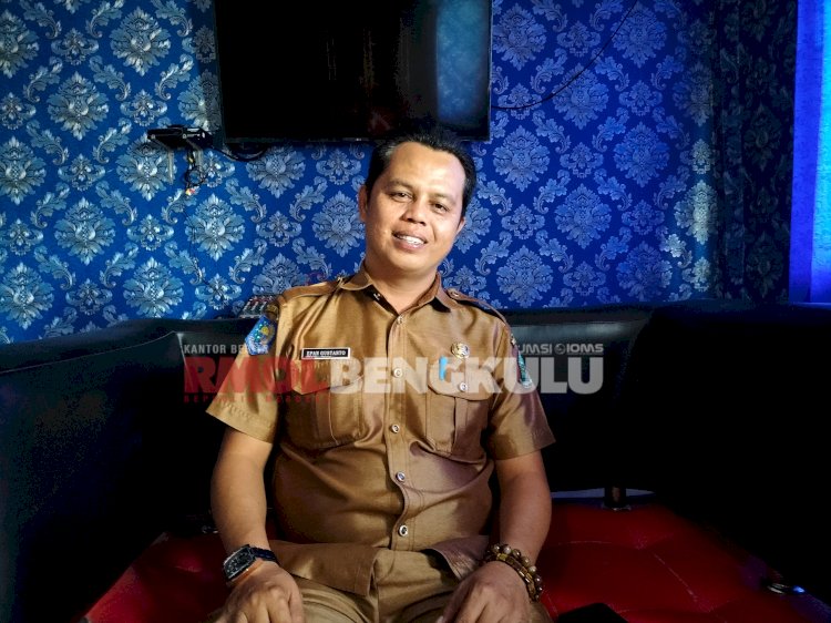 Kepala Dinas Tenaga Kerja dan Transmigrasi (Disnakertrans) Kabupaten Lebong, Epan Gustanto/RMOLBengkulu