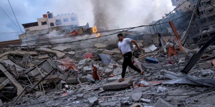 Serangan Israel banyak menghancurkan bangunan dan infrastruktur di Jalur Gaza/Net
