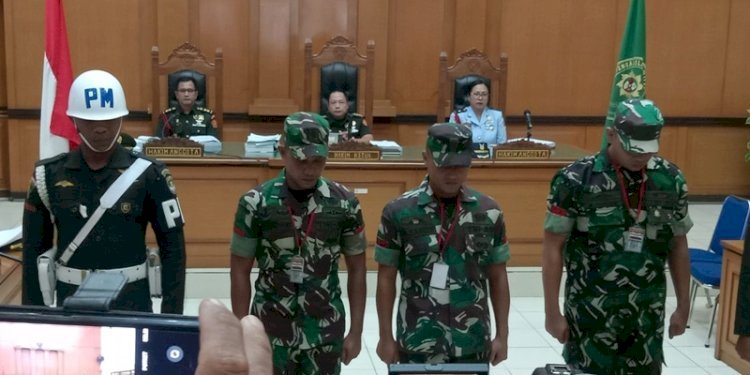 Tiga Pelaku Pembunuhan Berencana terhadap Imam Masykur di Pengadilan Militer (Dilmi) II-08, Cakung, Jakarta Timur pada Senin (30/10)/RMOL