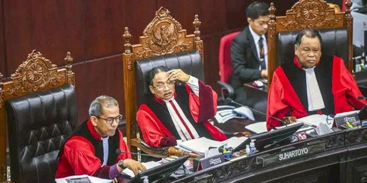Hakim MK yang dissenting opinion dalam putusan penolakan gugatan kubu pasangan Amin/Istimewa