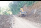 Jalan Lebong-Curup Yang Ambles Akibat Longsor Dilebarkan di Dua Titik