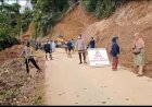 Jalur Lebong-Curup Nyaris Putus, Truk Tronton Besar Terjebak Bikin Jalan Provinsi Ditutup